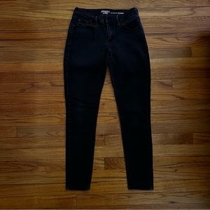 Black denim skinny jeans - size 6